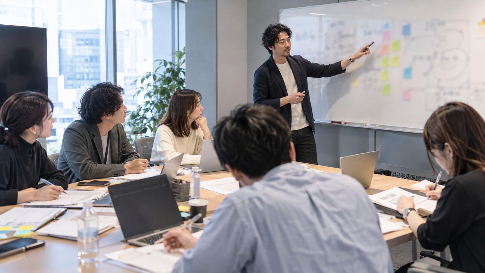 企業向けのマーケティング勉強会の様子